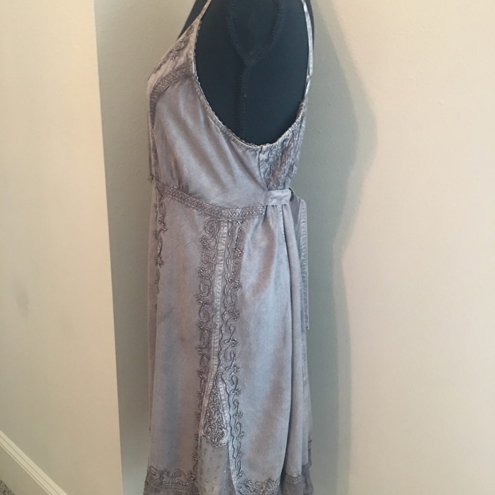 Sundress - Picture 7 of 8